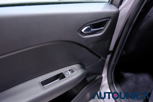 RENAULT Captur usata, con Monitoraggio pressione pneumatici