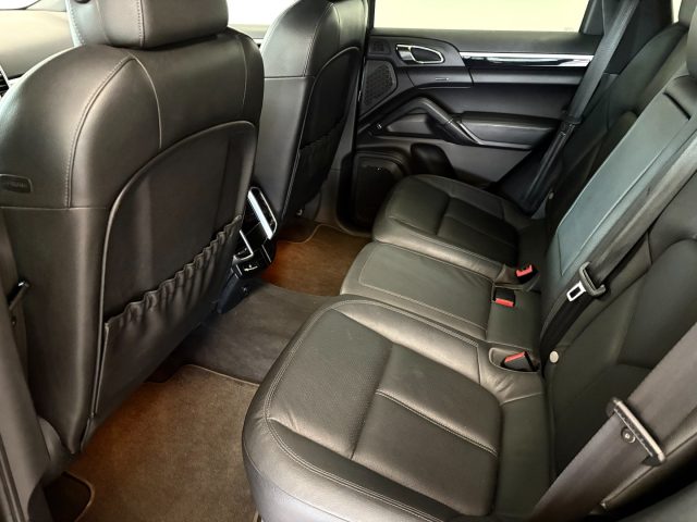 PORSCHE Cayenne usata, con Fendinebbia