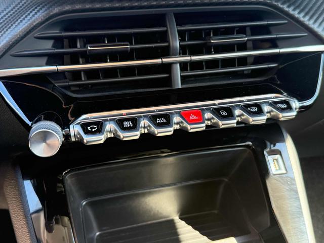 PEUGEOT 208 usata, con Specchietti laterali elettrici