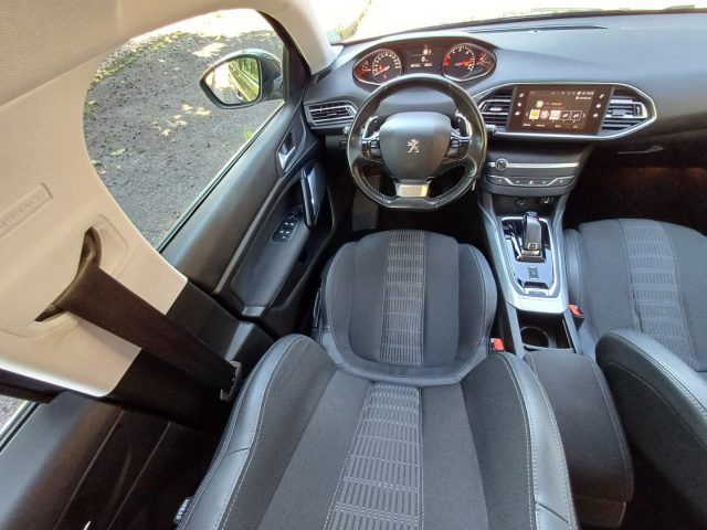 PEUGEOT 308 usata, con Climatizzatore