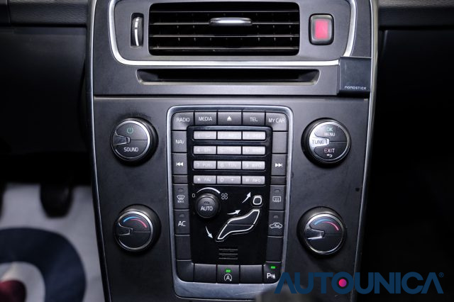 VOLVO V60 usata, con Luci diurne