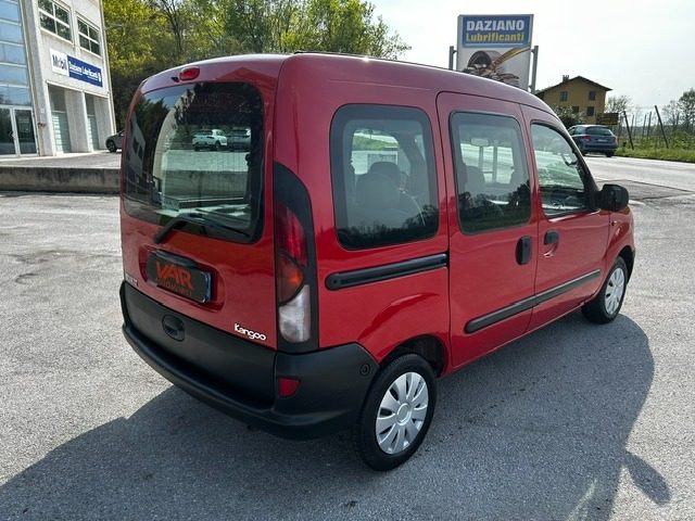 RENAULT Kangoo usata 26