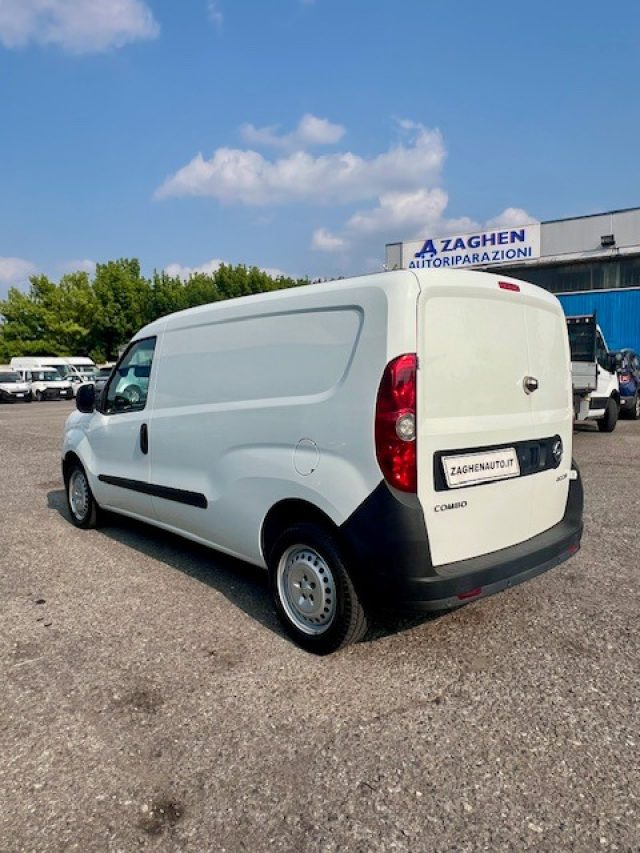 OPEL Combo usata, con Alzacristalli elettrici
