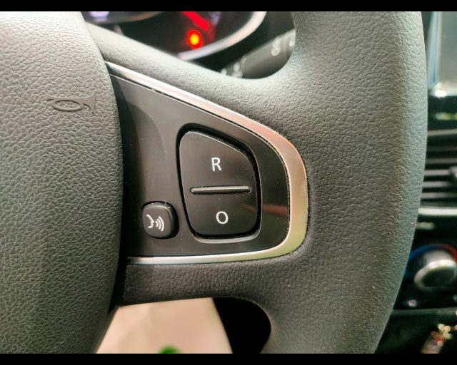 RENAULT Clio usata 16