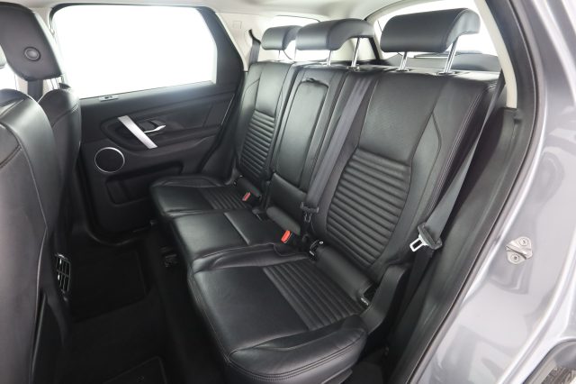 LAND ROVER Discovery Sport usata 2