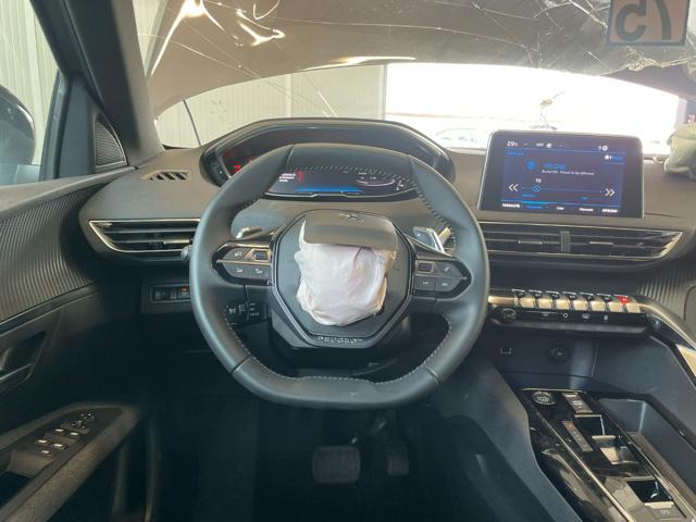PEUGEOT 3008 usata, con Park Distance Control