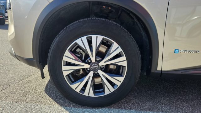 NISSAN X-Trail usata, con Specchietti laterali elettrici