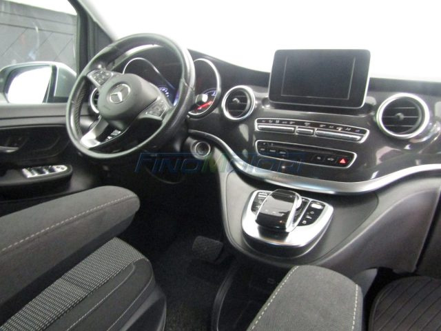 MERCEDES-BENZ V 200 usata, con Chiusura centralizzata