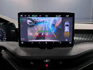 SKODA Superb usata, con Park Distance Control