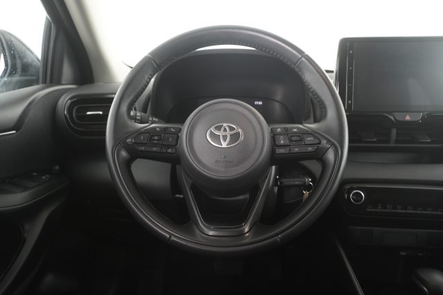 TOYOTA Yaris usata 5
