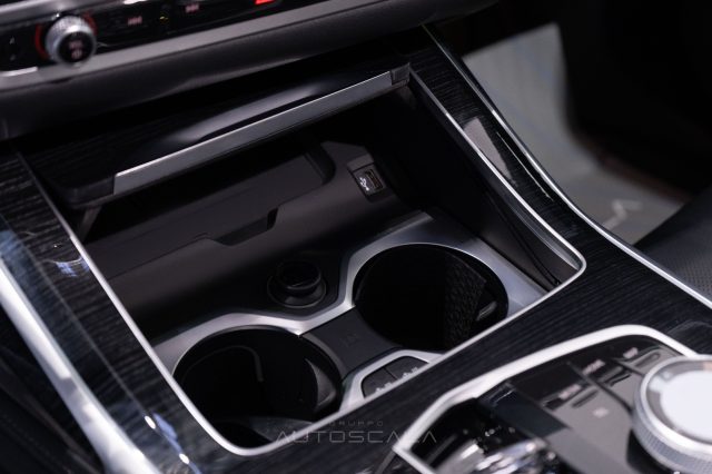 BMW X7 usata, con Telecamera per parcheggio assistito