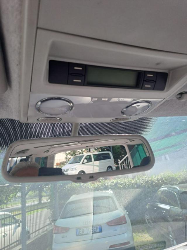 VOLKSWAGEN Multivan usata, con Cruise Control