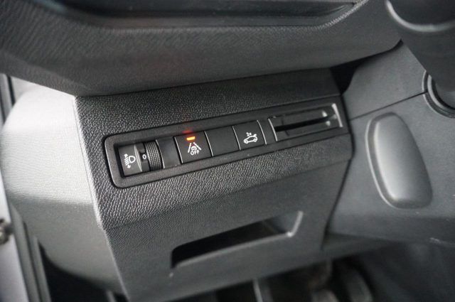 PEUGEOT 3008 usata, con Sedile posteriore sdoppiato