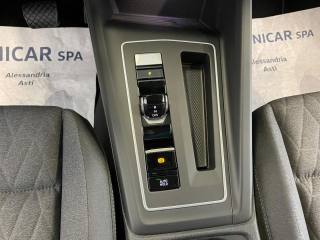 VOLKSWAGEN Golf usata, con Autoradio digitale