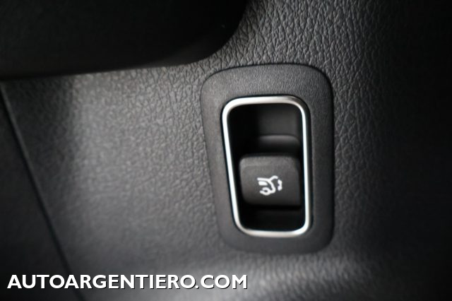 MERCEDES-BENZ GLA 180 usata, con Cerchi in lega