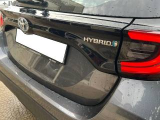TOYOTA Yaris usata 9