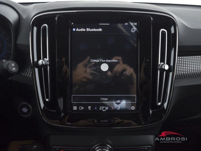 VOLVO XC40 usata 13