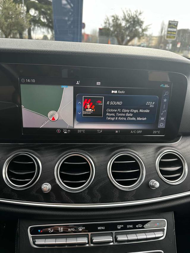 MERCEDES-BENZ E 200 usata, con Servosterzo