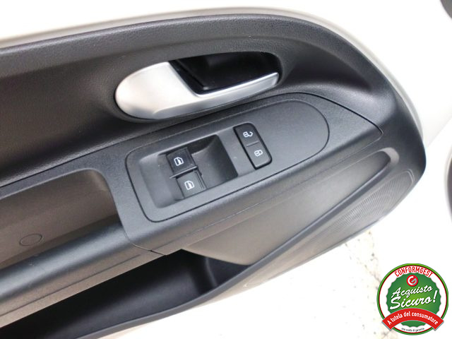 SEAT Mii usata, con USB