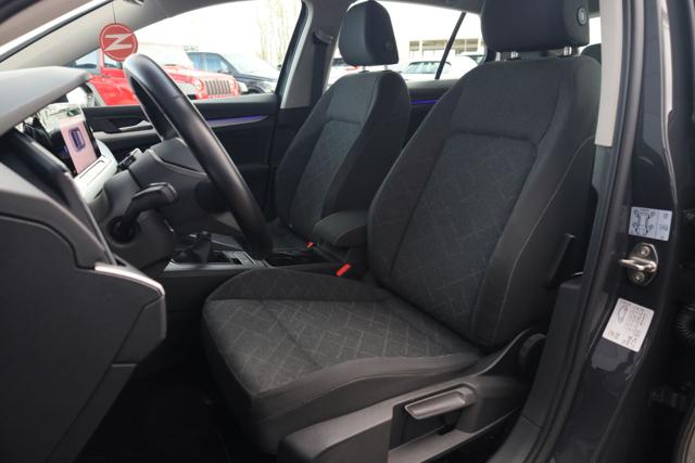 VOLKSWAGEN Golf usata, con Autoradio