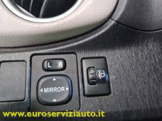 TOYOTA Yaris usata 19