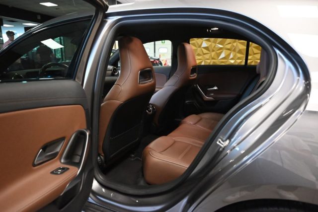 MERCEDES-BENZ A 35 AMG usata 11