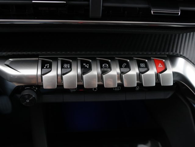 PEUGEOT 3008 usata, con Bluetooth