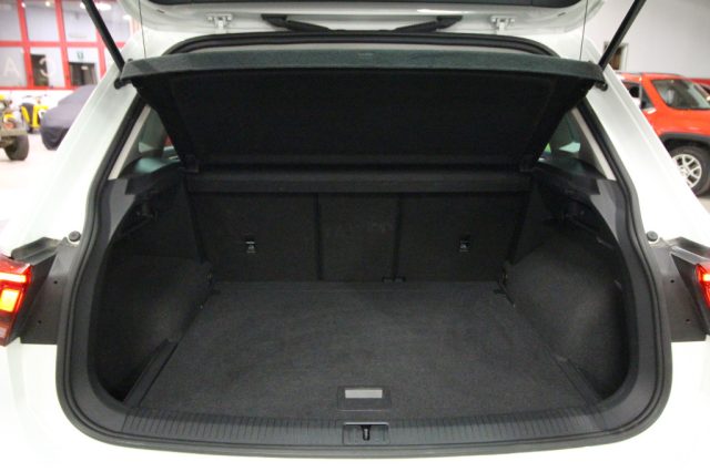 VOLKSWAGEN Tiguan usata, con Fari LED