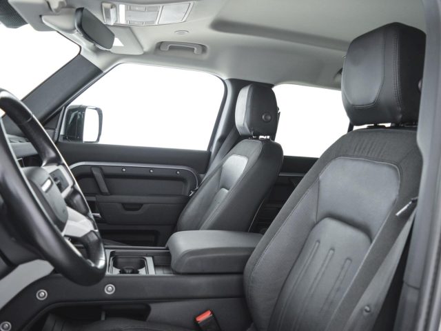 LAND ROVER Defender usata 13