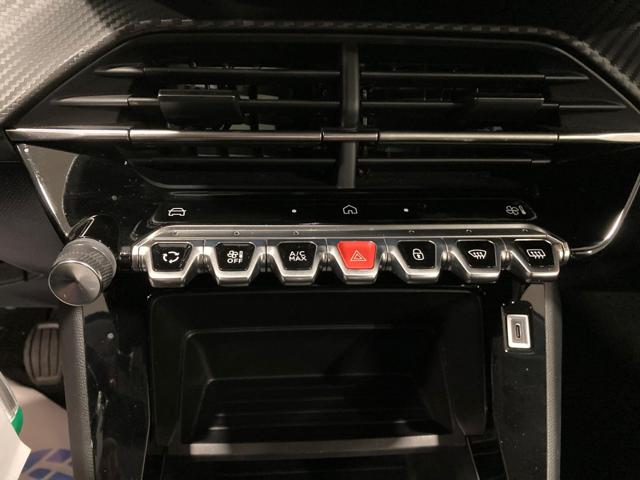 PEUGEOT 208 usata, con ESP