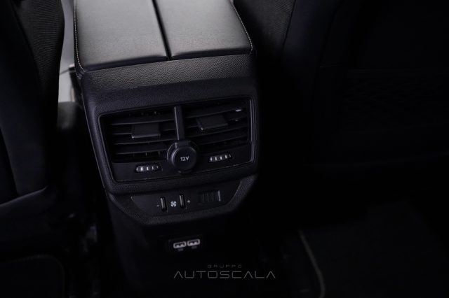 PEUGEOT 5008 usata, con Sensore di luce