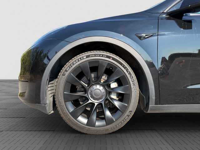 TESLA Model Y usata 15
