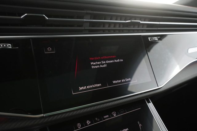 AUDI Q8 usata 17
