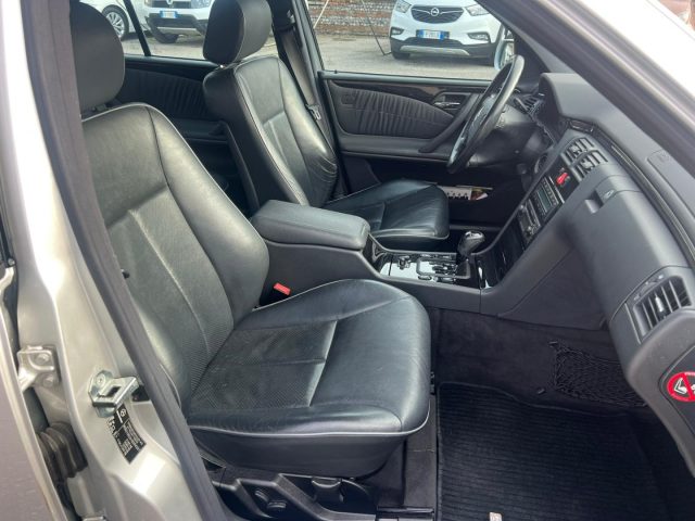 MERCEDES-BENZ E 320 usata, con ESP