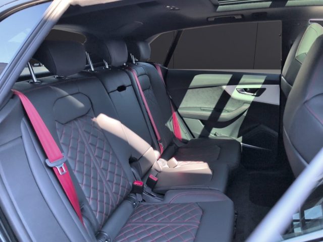 AUDI Q8 usata, con Sedili riscaldati