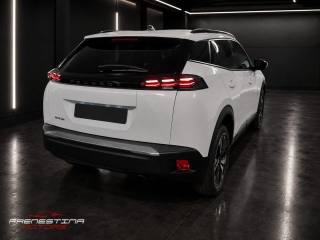 PEUGEOT 2008 usata, con Autoradio