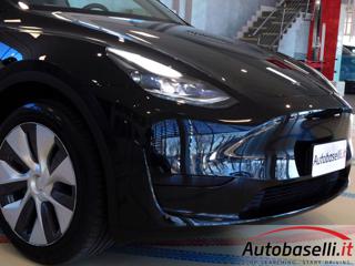 TESLA Model Y usata, con Volante multifunzione