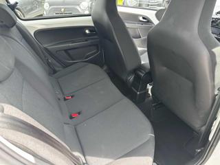 VOLKSWAGEN up! usata 25