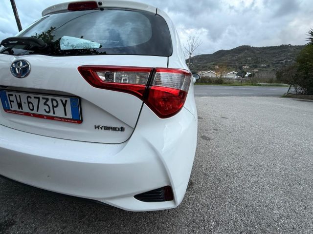 TOYOTA Yaris usata 18