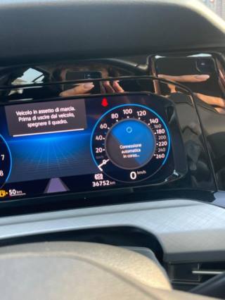 VOLKSWAGEN Golf usata, con Airbag