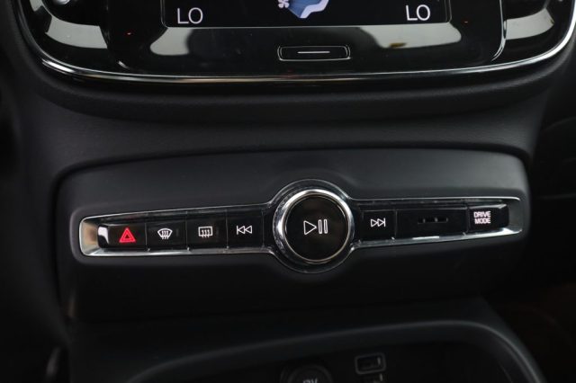 VOLVO XC40 usata 11