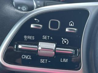 MERCEDES-BENZ GLC 220 usata 34