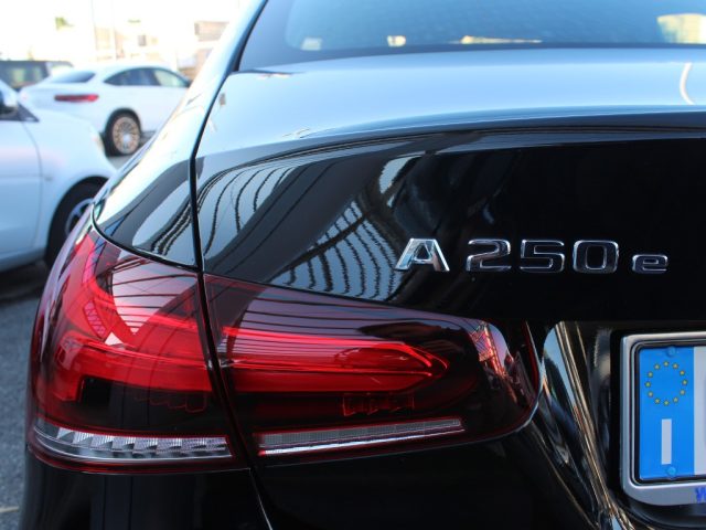 MERCEDES-BENZ A 250 usata, con Hill holder