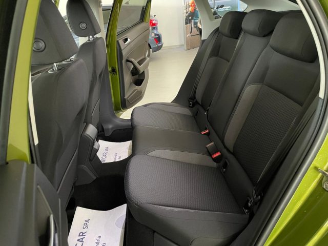VOLKSWAGEN Taigo usata, con Luci diurne LED