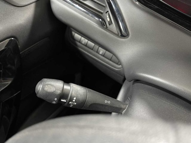PEUGEOT 208 usata 23