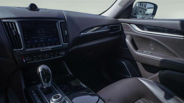 MASERATI Levante usata, con Fari Xenon