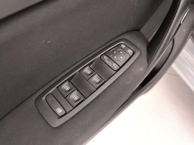 RENAULT Megane usata, con Touch screen