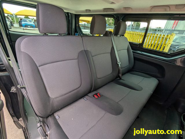 RENAULT Trafic usata 23