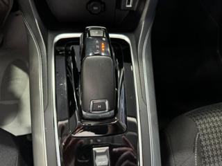 PEUGEOT 308 usata, con Climatizzatore automatico, 2 zone