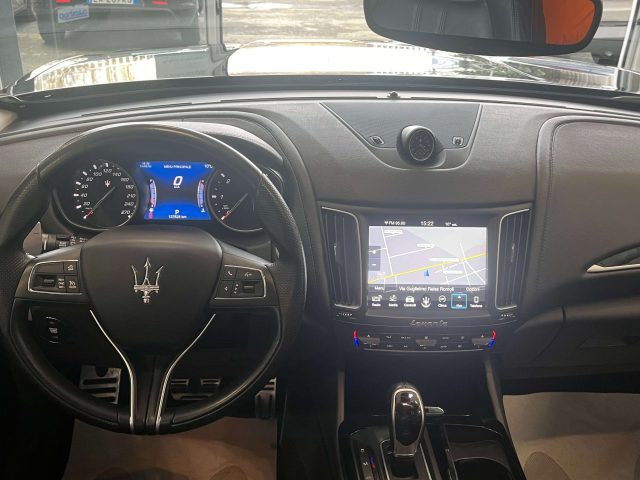 MASERATI Levante usata, con Controllo automatico clima